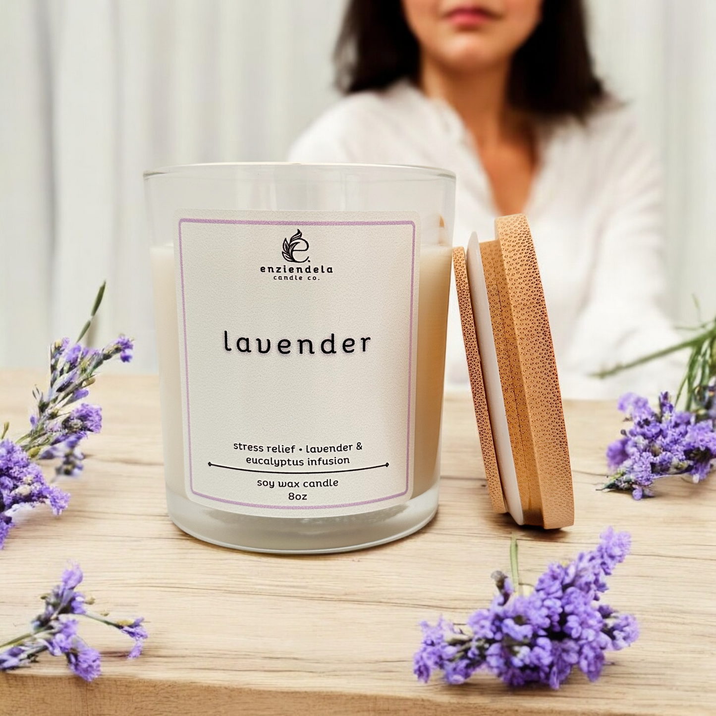 Lavender • Vela Aromática Artesanal • 8oz