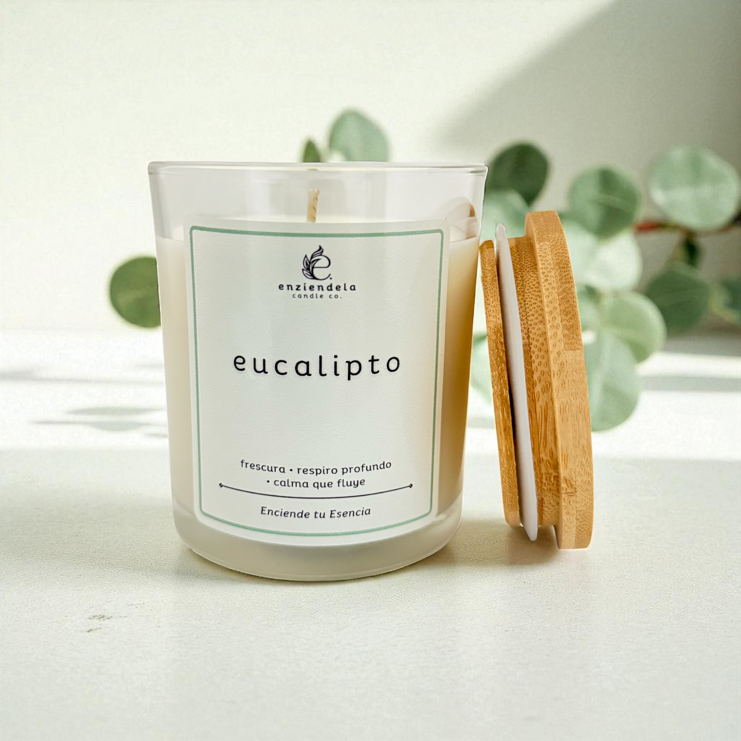 Eucalipto • Vela Aromática Artesanal • 8oz